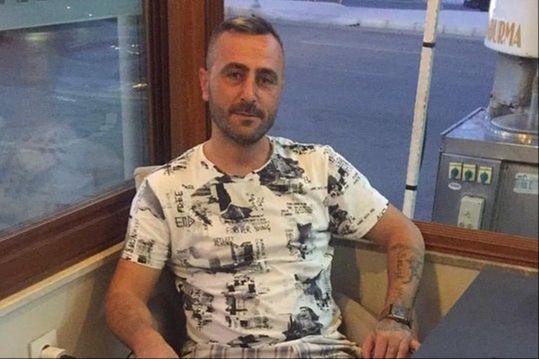 İzmir'de husumetlisi tarafından vurulan adam hayatını kaybetti İzmir'de husumetlisi tarafından vurulan adam hayatını kaybetti - 1. Resim