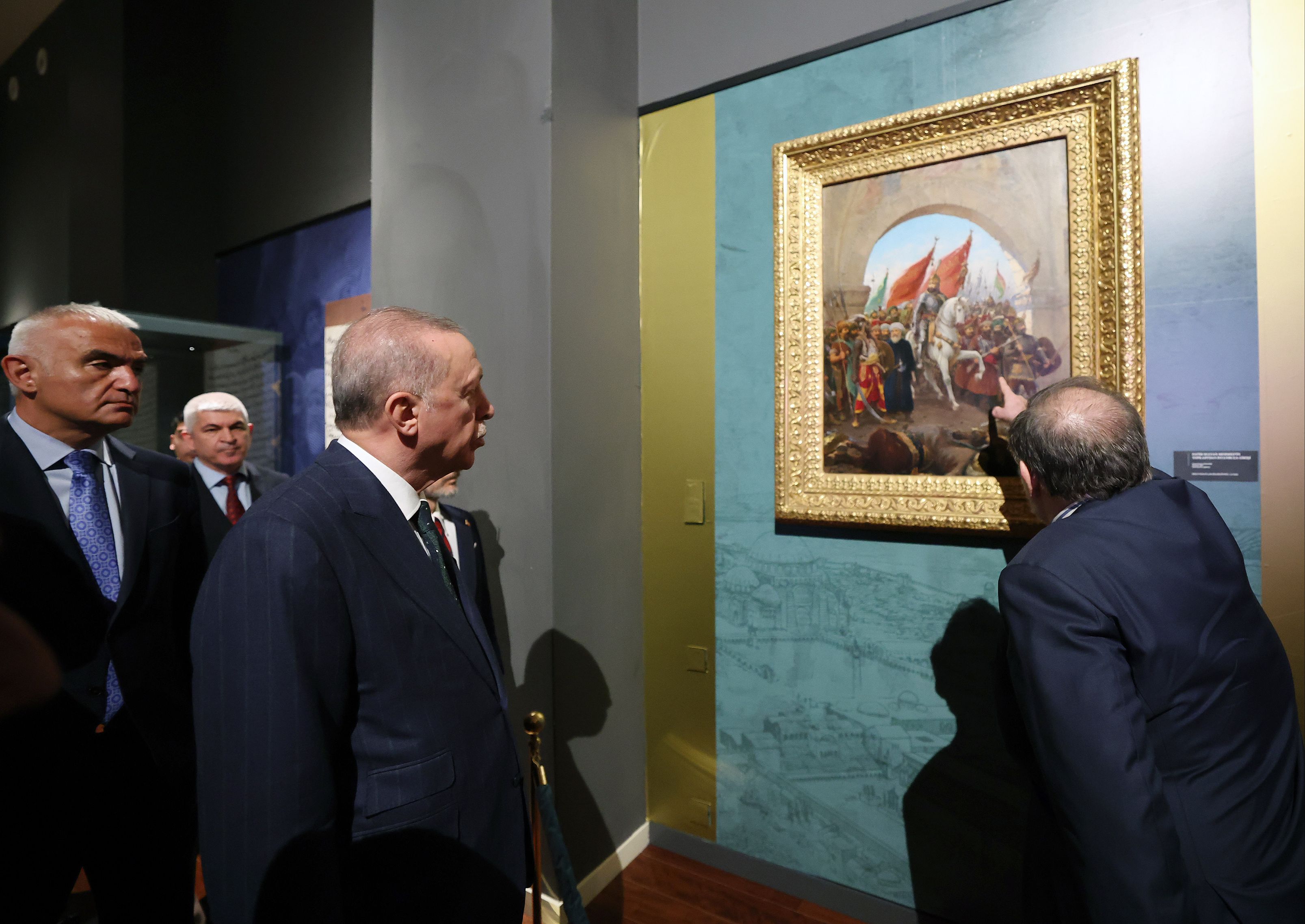 Millet Kütüphanesi'nin Fatih Sultan Mehmed sergisine Cumhurbaşkanı Erdoğan katıldı Millet Kütüphanesi'nin Fatih Sultan Mehmed sergisine Cumhurbaşkanı Erdoğan katıldı - 2. Resim