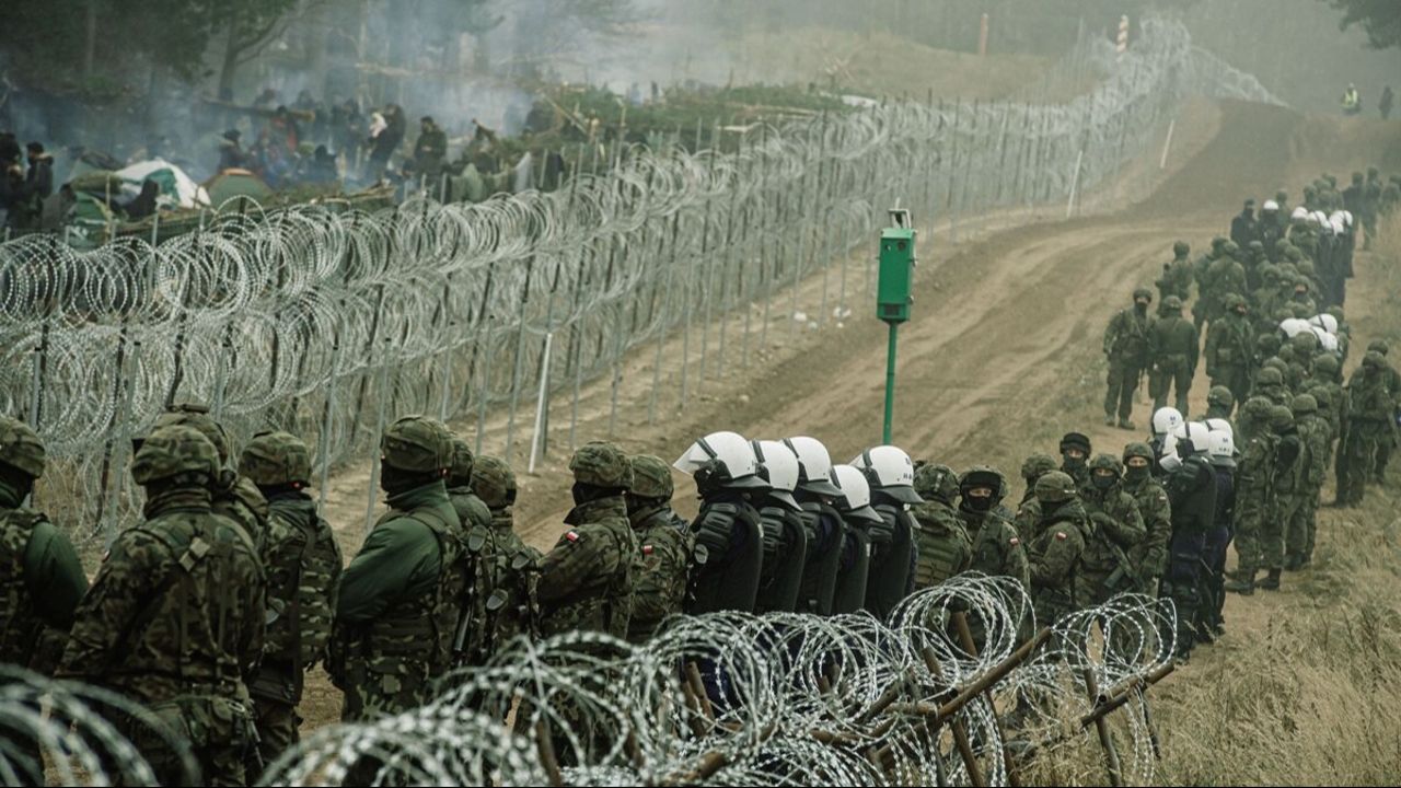 Polonya-Belarus sınır hattında korkutan gerilim! AB devreye mi girebilir