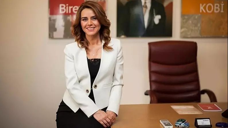 Seçil Erzan davasında büyük skandal! Denizbank avukatı gazeteciye saldırdı - 1. Resim