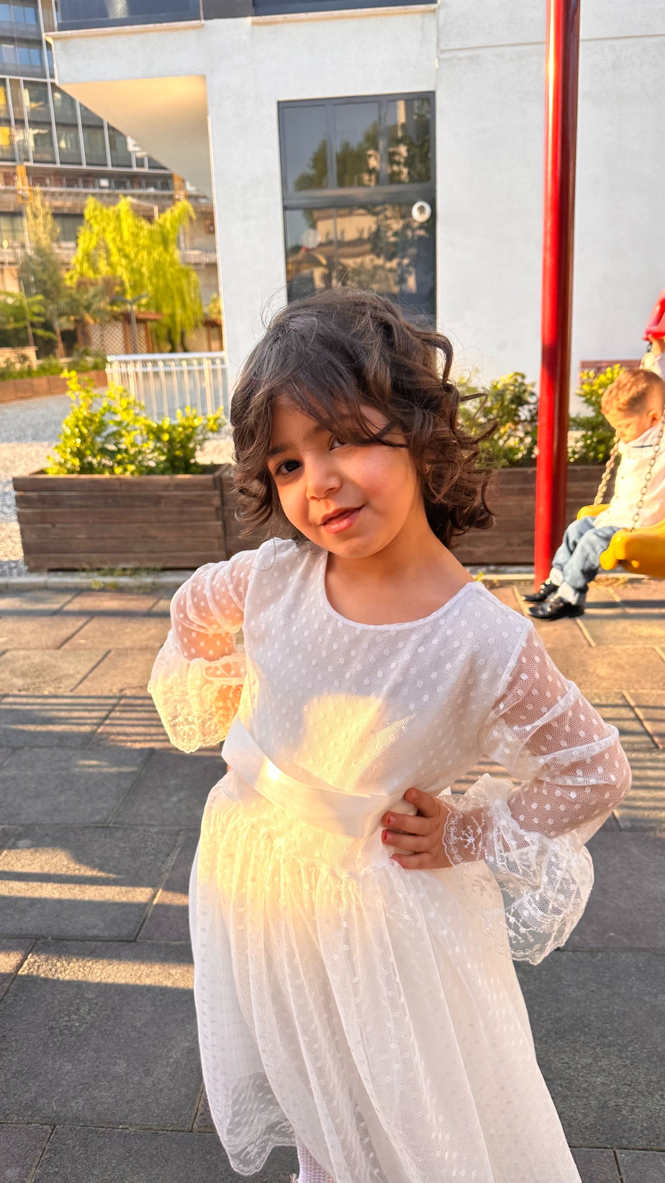 'Yanlış serum' faciası! 7 yaşındaki Yüsra hastaneye yürüyerek gitti, cenazesi çıktı - 1. Resim