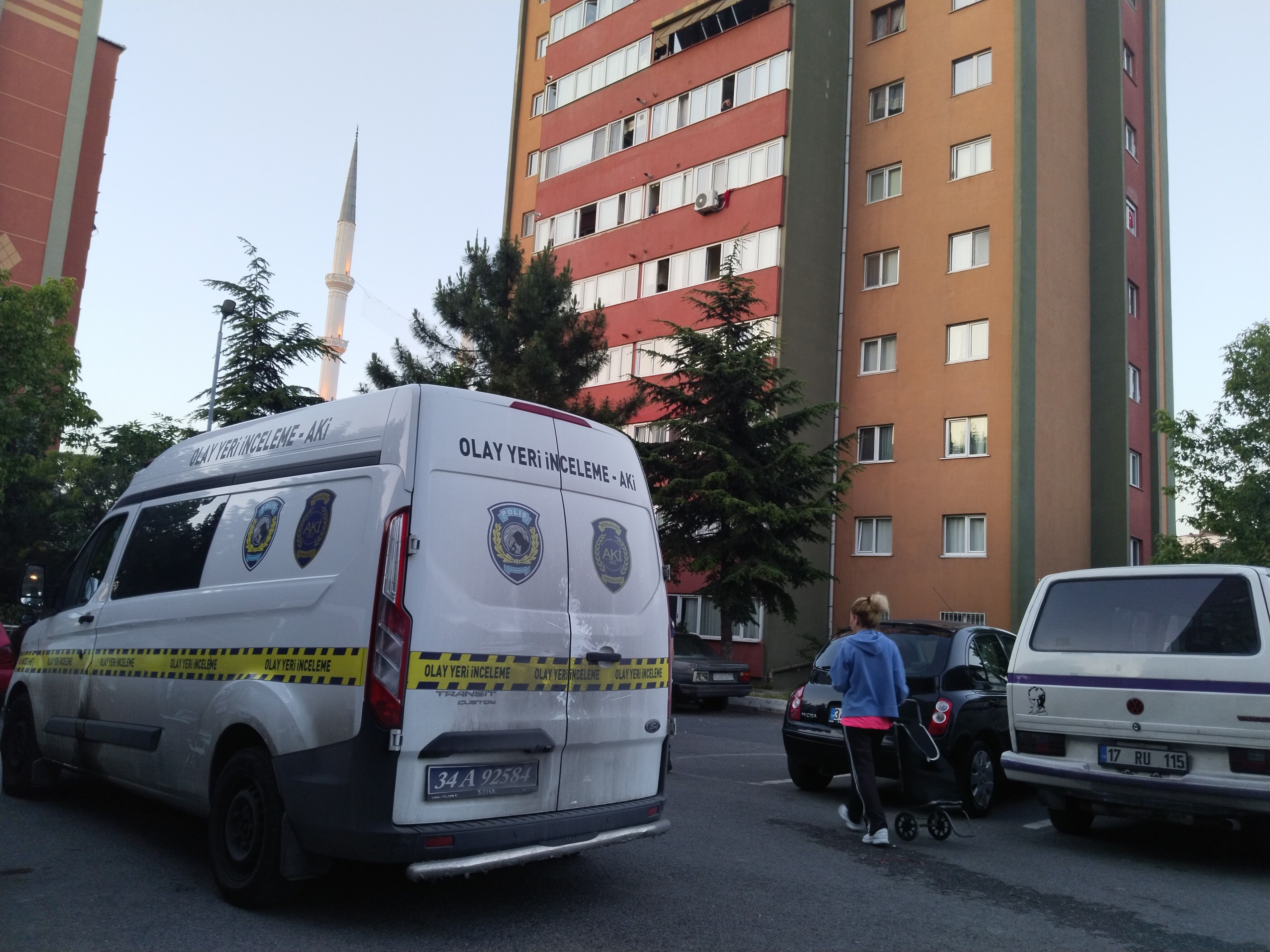 Ataşehir'de şüpheli ölüm! Yönetici 4 gün demişti gerçek başka çıktı... Ataşehir'de şüpheli ölüm! Yönetici 4 gün demişti gerçek başka çıktı... - 3. Resim