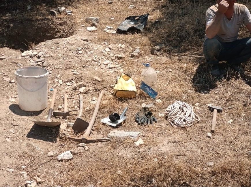 Aydın'da film gibi define operasyonu! Jandarmayı şaşkına çeviren ekip - 1. Resim