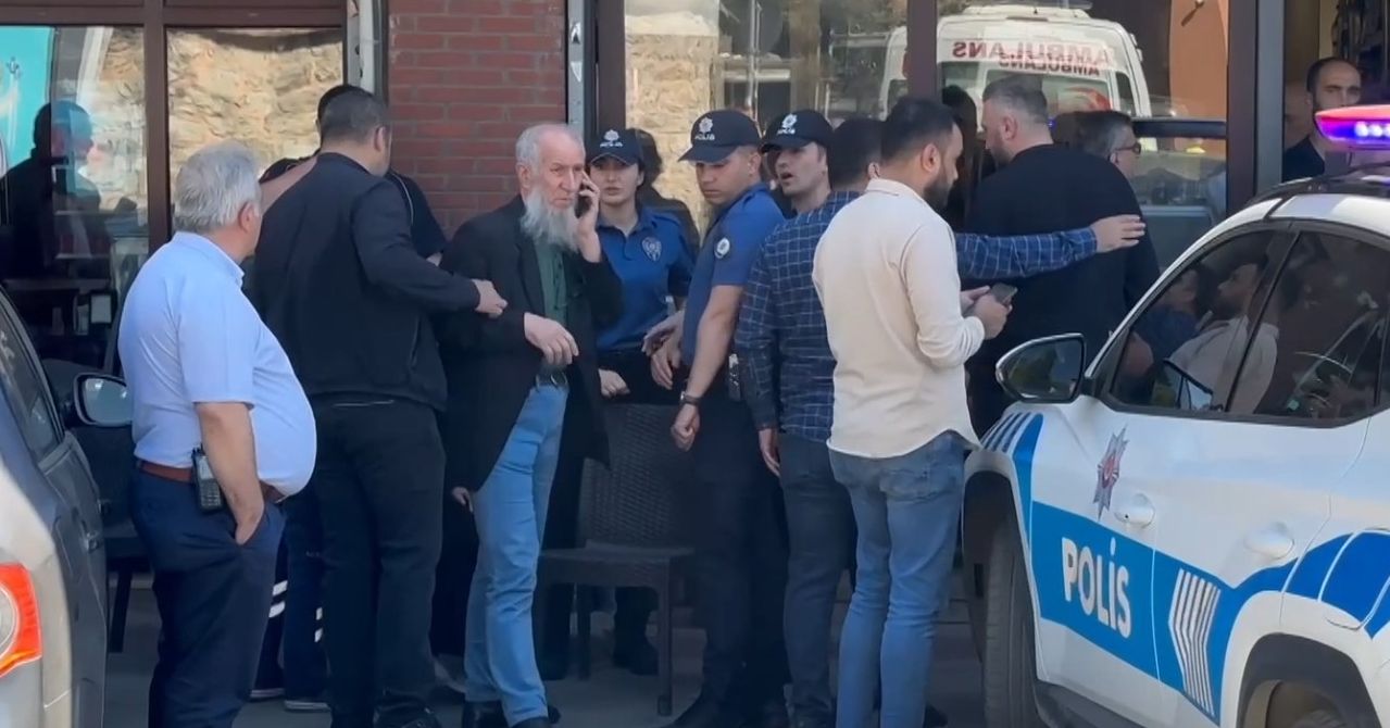 Beyoğlu'nda dehşet! Kız arkadaşını sokak ortasında öldürüp kendi kafasına sıktı - 1. Resim