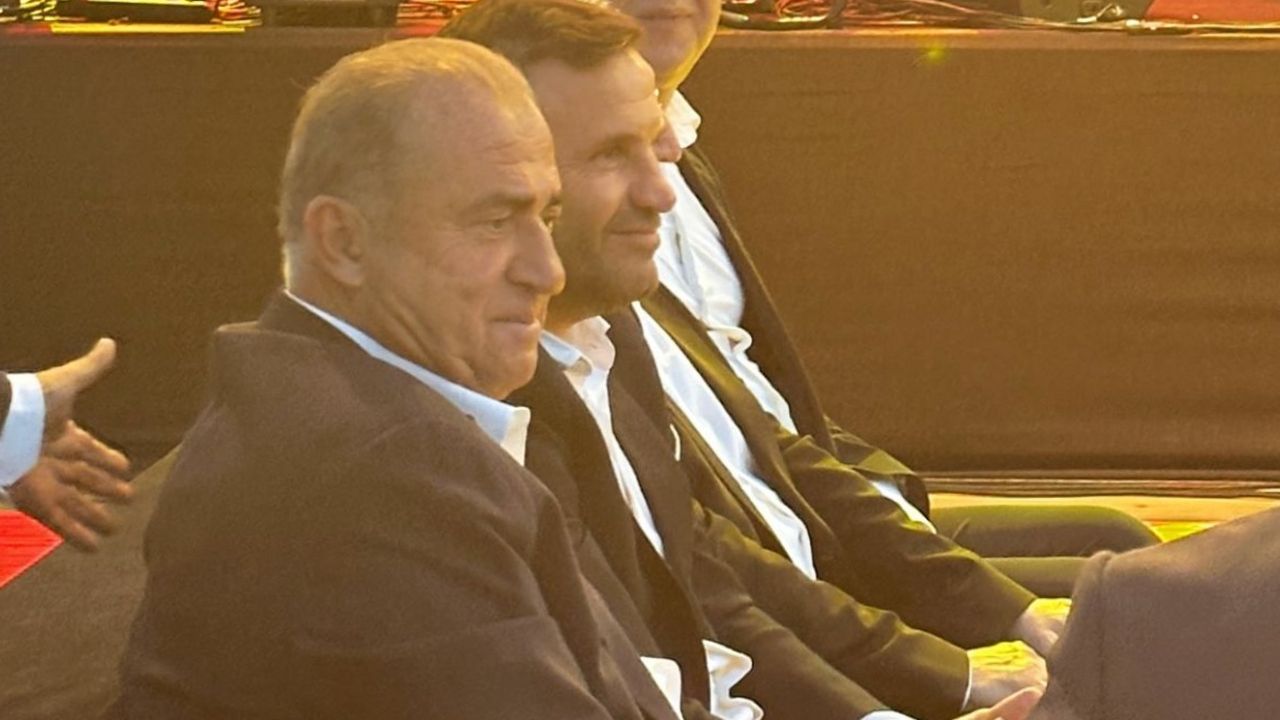 Galatasaray Adası'nda tarihi buluşma! Fatih Terim ile Okan Buruk'un sohbeti gündem oldu - 1. Resim