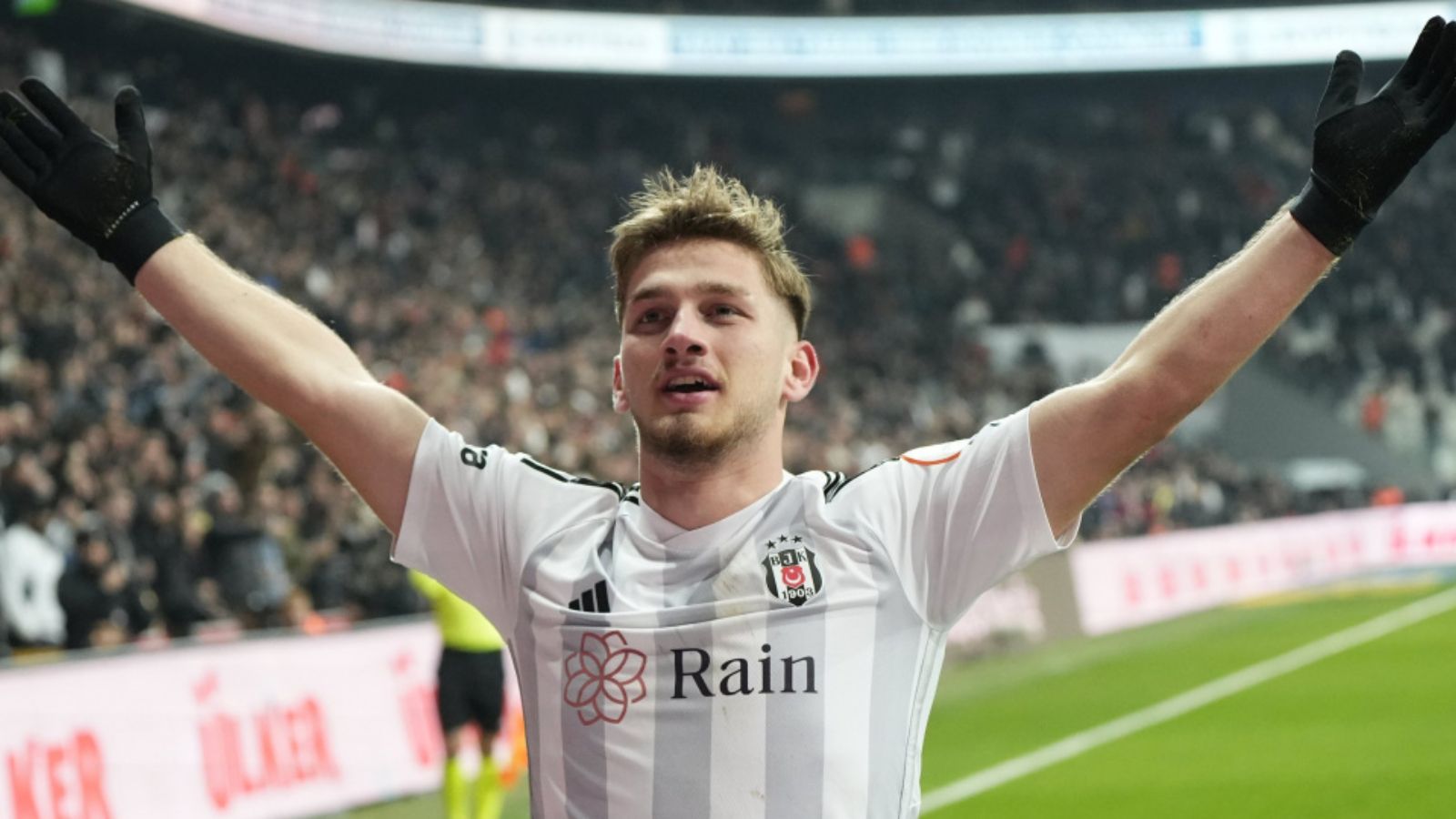 Semih Kılı&ccedil;soy oynamak istediği ligi a&ccedil;ıkladı! Gen&ccedil; oyuncu kendi oyununu anlattı - 1. Resim