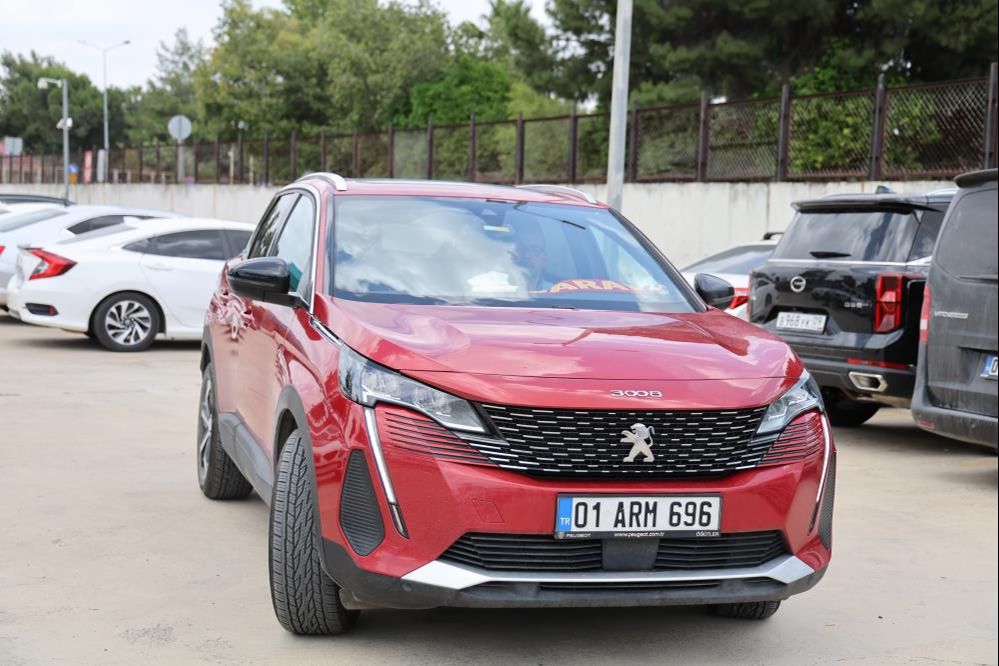 Sıfır kilometre aldığı jipi satmak istedi, hayatının şokunu yaşadı! 35 bin lira teklif verdiler... Sıfır kilometre aldığı jipi satmak istedi, hayatının şokunu yaşadı! 35 bin lira teklif verdiler... - 1. Resim