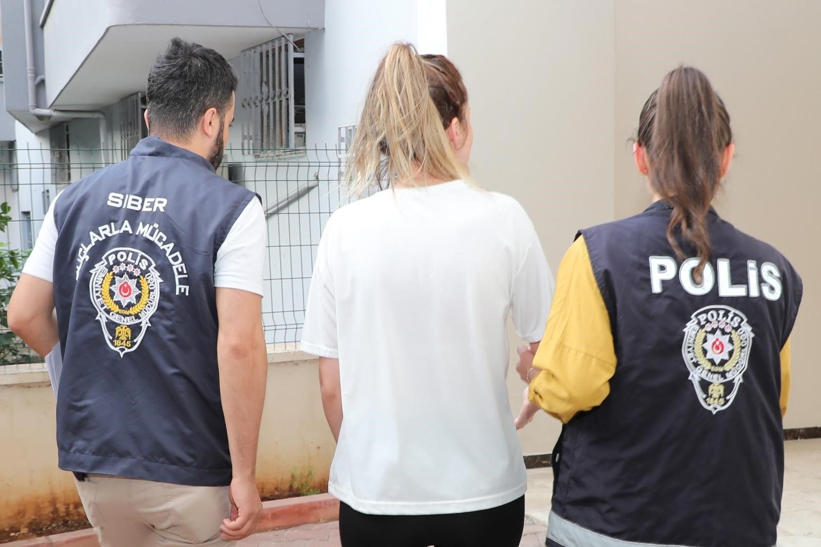 TikTok'taki sapkınlara operasyonu! Müstehcen görüntülerle çocukları hedef aldılar - 3. Resim