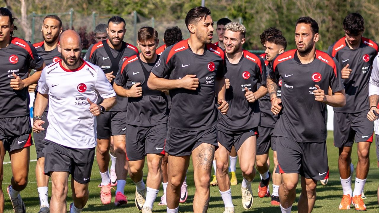 A Milli Takım, EURO 2024'e hazırlanıyor! Riva'da çift idman yapıldı - 1. Resim