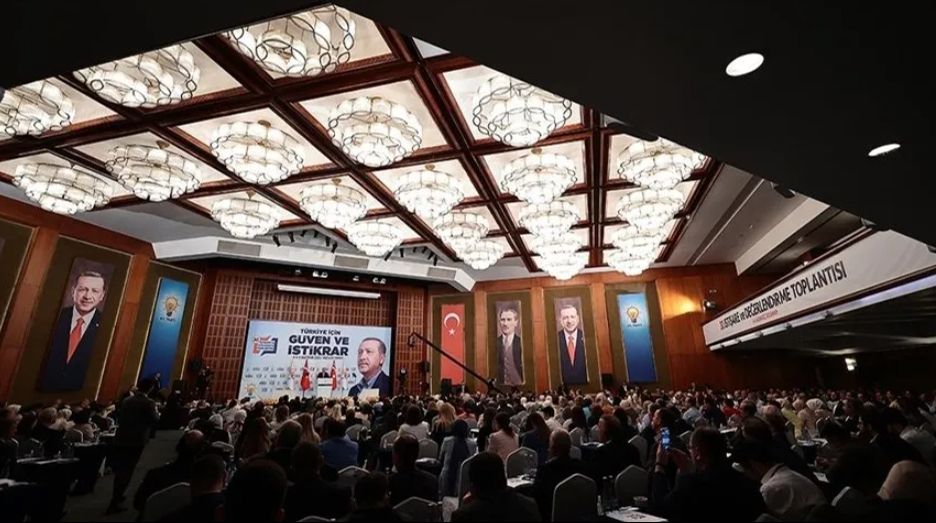 AK Parti Cumhurbaşkanı Erdoğan liderliğinde kampa giriyor! İşte masadaki konular - 2. Resim