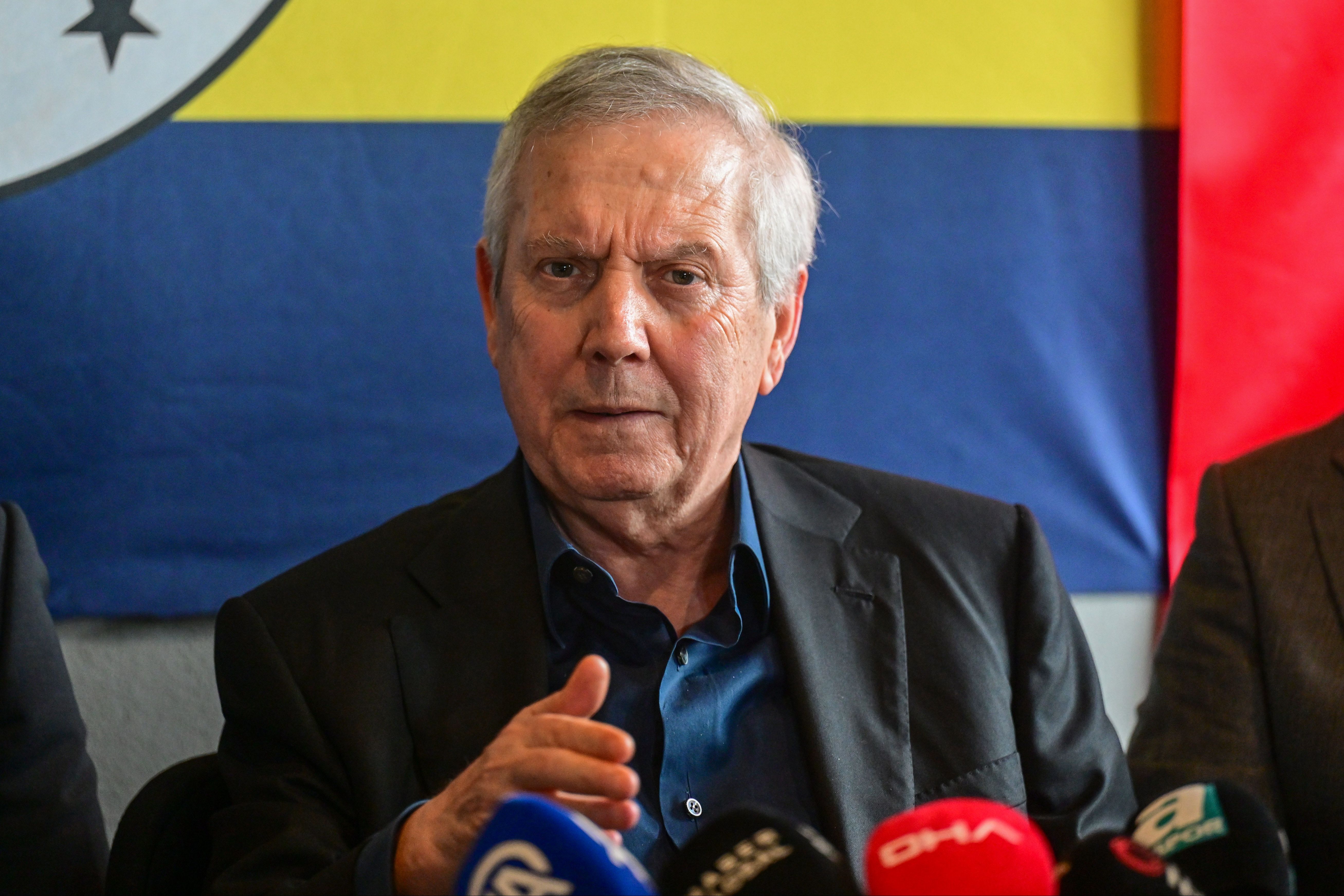 Aziz Yıldırım'dan Ali Koç'a sert tepki: 6 yıldır çivi bile çakmadılar - 1. Resim