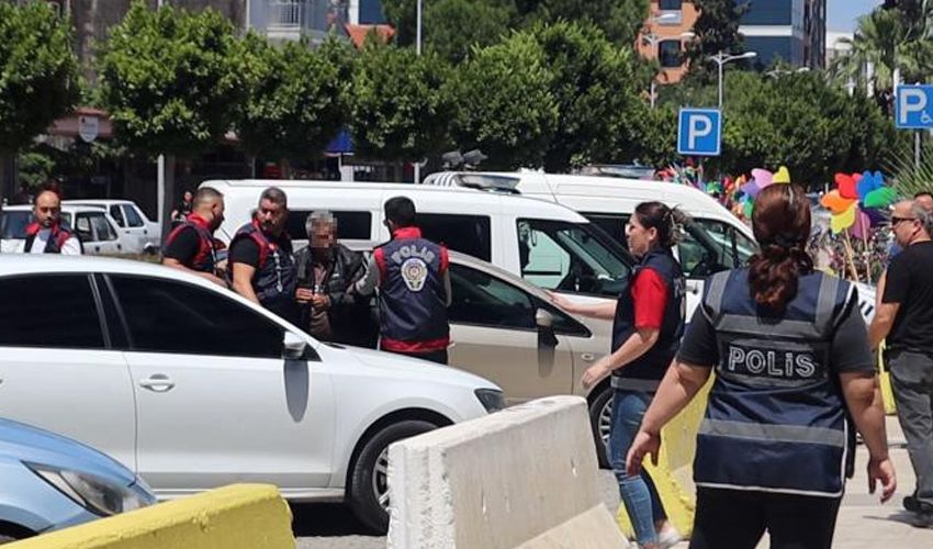 Müge Anlı’da ‘üvey baba’ skandalı! Gözaltına alınan zanlıya linç girişimi engellendi - 2. Resim