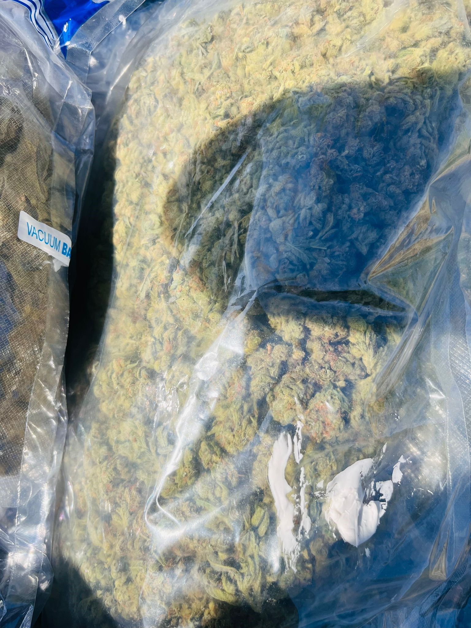 Yunan bayraklı sürat teknesiyle de kaçamadılar! Sahil Güvenlik'ten uyuşturucu ve PKK avı - 4. Resim