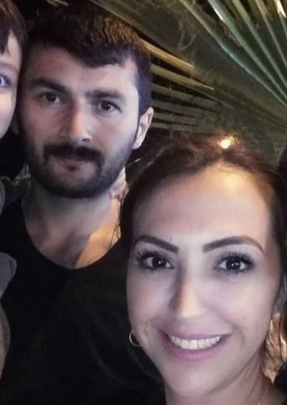 Karısını 4 kurşunla öldüren polis memuruna indirimli ceza! Acılı aile isyanda - 1. Resim