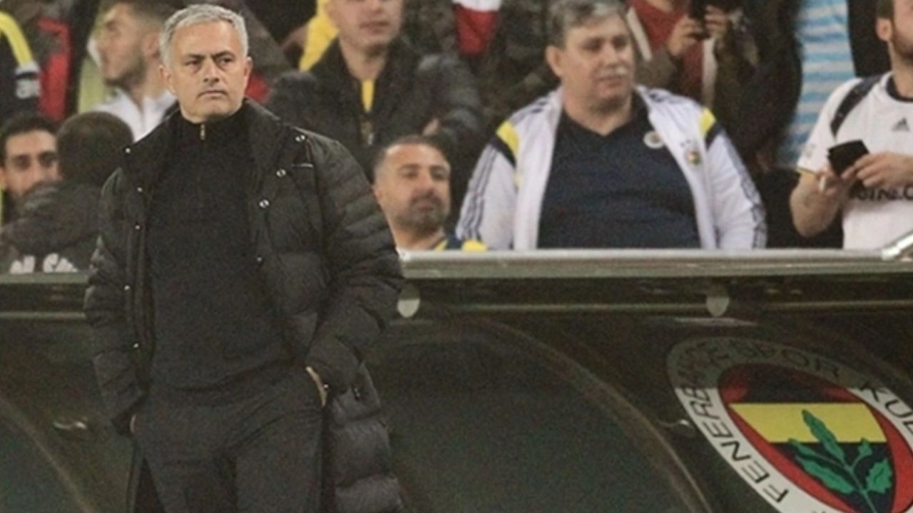 Londra'da Fenerbahçe zirvesi! Ali Koç, Mourinho ile buluşacak! İmza tarihi belli oldu - 1. Resim