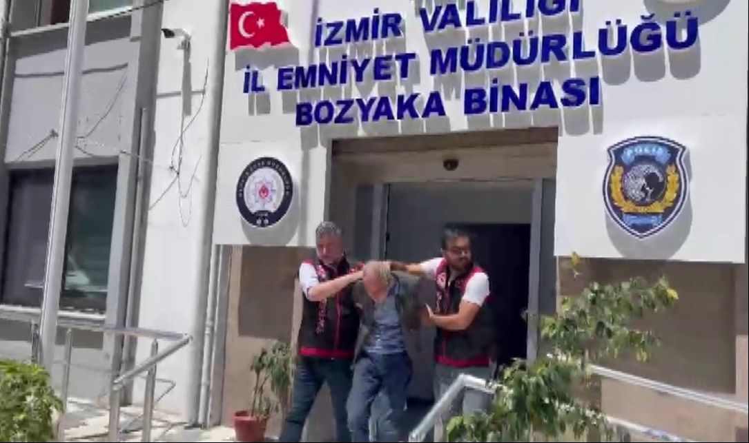 Oğlunu bıçaklayarak öldüren baba tutuklandı! Cinayetin sebebi ise şoke etti - 1. Resim
