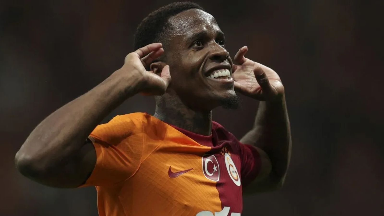Wilfried Zaha'ya Premier Lig'den talip! Galatasaray bonservis bedelini belirledi - 1. Resim