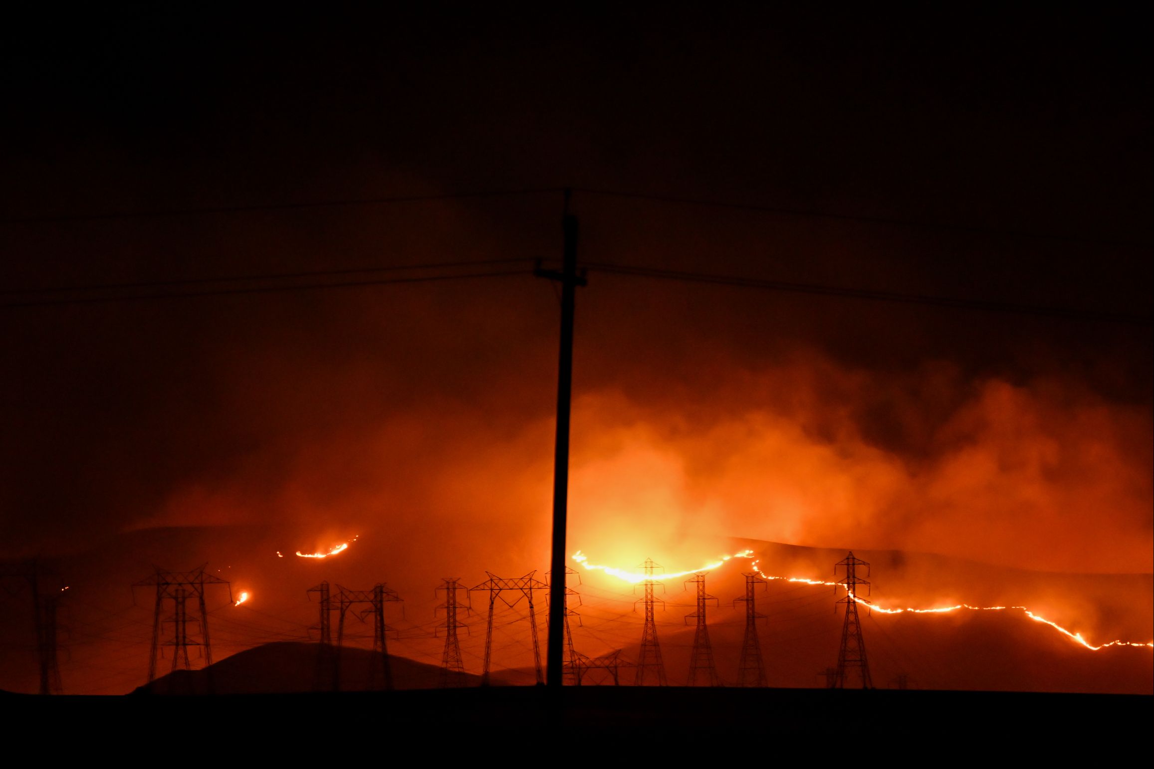 ABD Kaliforniya'da çıkan yangın büyüyor! Siviller için tahliye kararı - 2. Resim