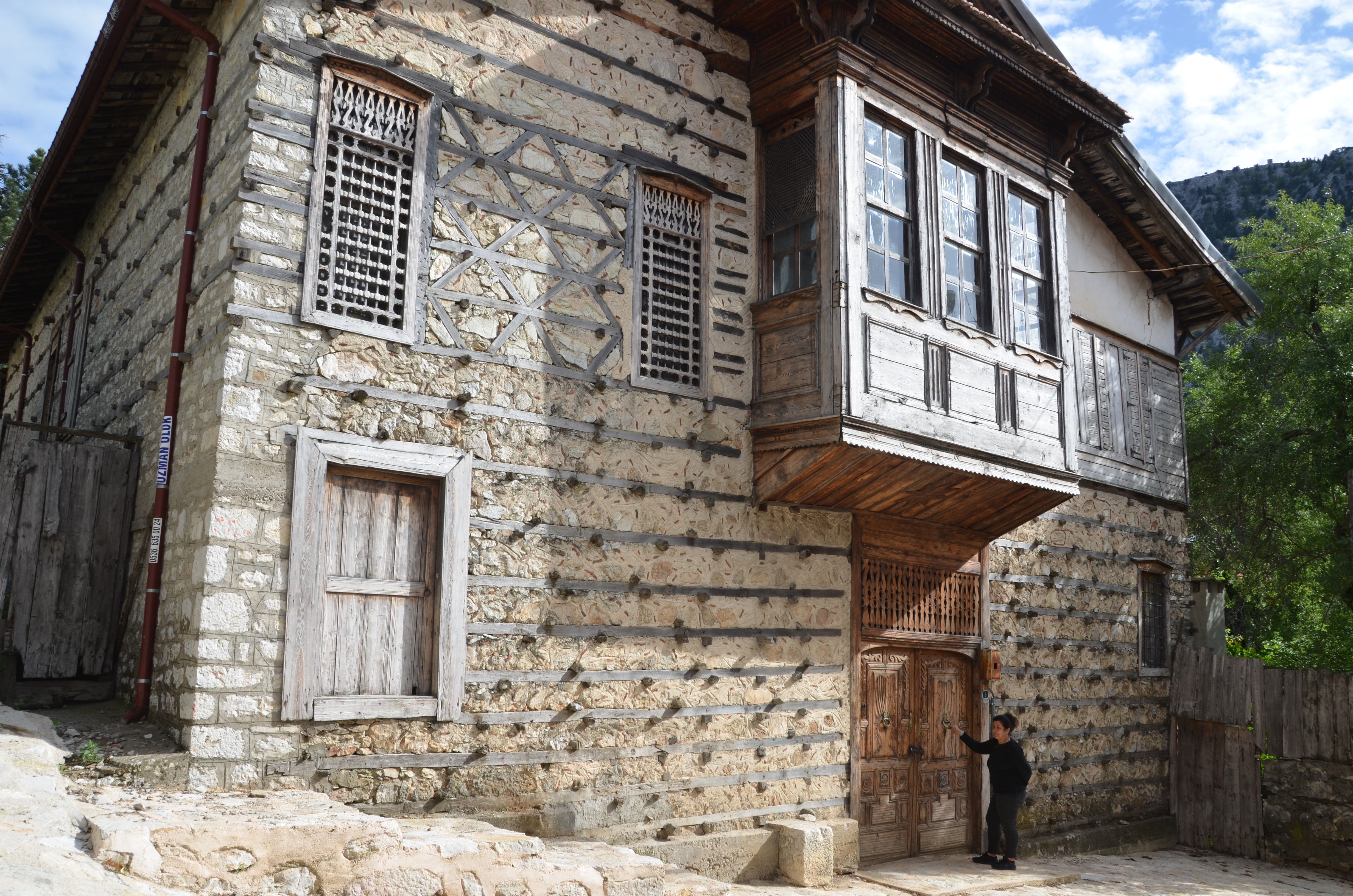 Antalya'da kapı tokmağı geleneği 300 yıldır devam ediyor: Harf Devrimi bu bölgeye gelmediğinden... - 5. Resim