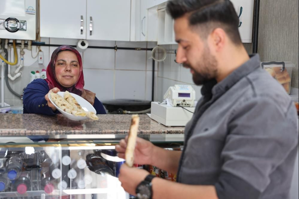 Börekleriyle tamirci olmak için gittiği sanayinin ablası oldu - 4. Resim