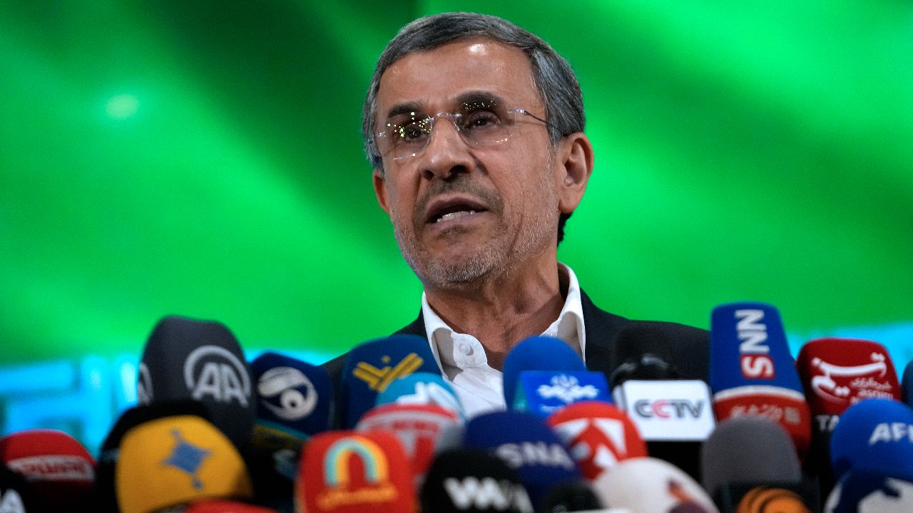 Daha önce iki kez reddedilmişti! Ahmedinejad, seçimler için adaylık başvurusu yaptı - Dünya