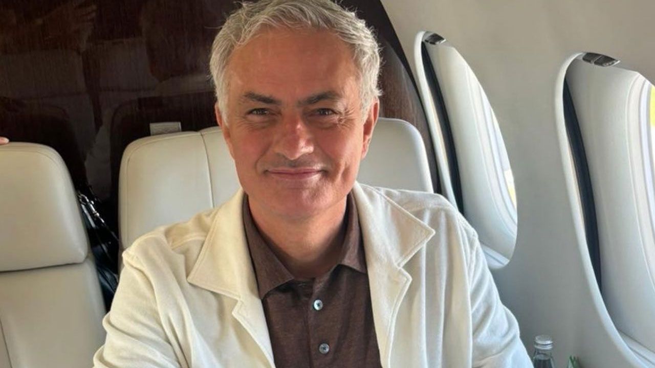 Jose Mourinho, Fenerbahçe için İstanbul'a geliyor! Uçaktan fotoğraf paylaştı - Spor