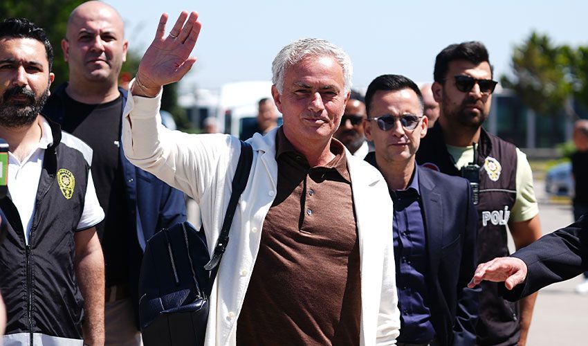 Jose Mourinho İstanbul'da! İşte ilk görüntüler - 1. Resim