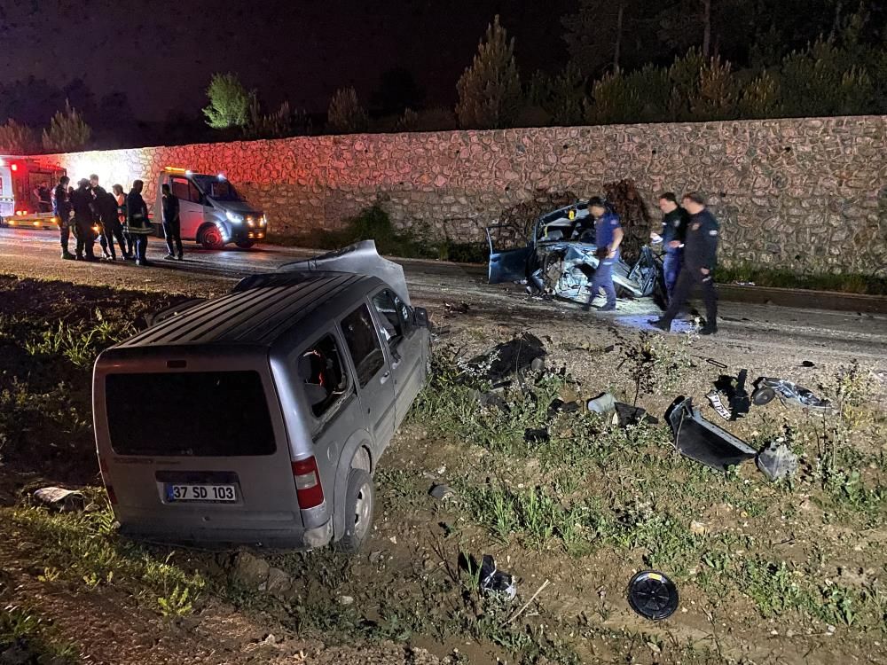Kastamonu'da feci kaza! Ölü ve yaralılar var - 1. Resim