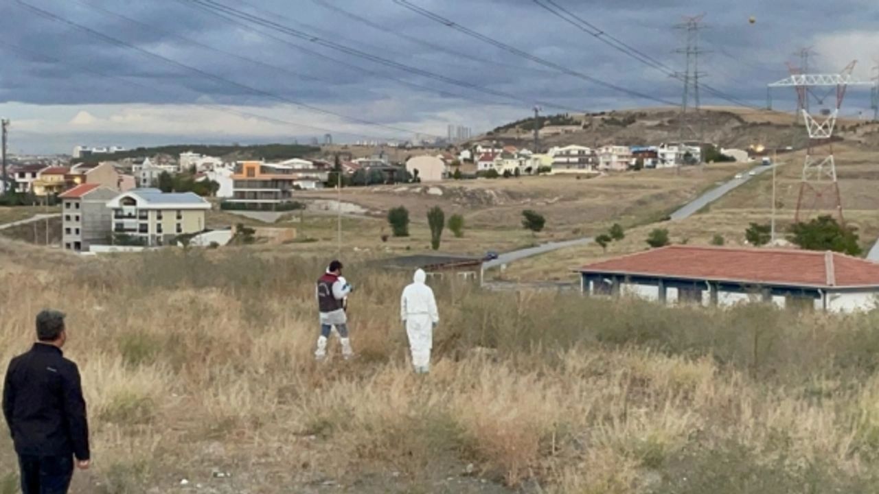 Ankara'da boş arazide cinayet şüphesi! Ekipleri harekete geçiren ceset Ankara'da boş arazide cinayet şüphesi! Ekipleri harekete geçiren ceset - 1. Resim