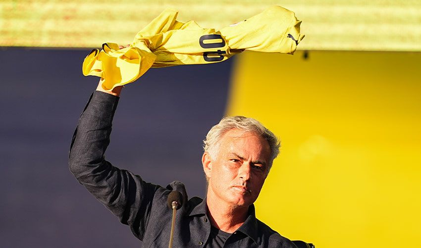 Dünya basını Mourinho ve Fenerbahçe'yi konuşuyor! 'Artık bu forma benim derim' - 2. Resim