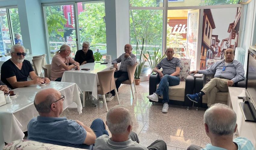 Hababam Sınıfı oyuncuları yıllar sonra buluştu, son halleri şaşırttı Hababam Sınıfı oyuncuları yıllar sonra buluştu, son halleri şaşırttı - 5. Resim