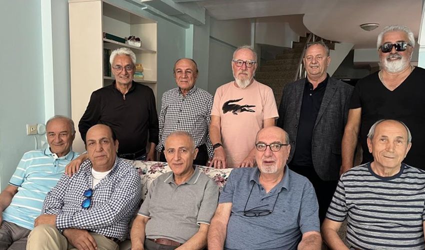 Hababam Sınıfı oyuncuları yıllar sonra buluştu, son halleri şaşırttı Hababam Sınıfı oyuncuları yıllar sonra buluştu, son halleri şaşırttı - 4. Resim