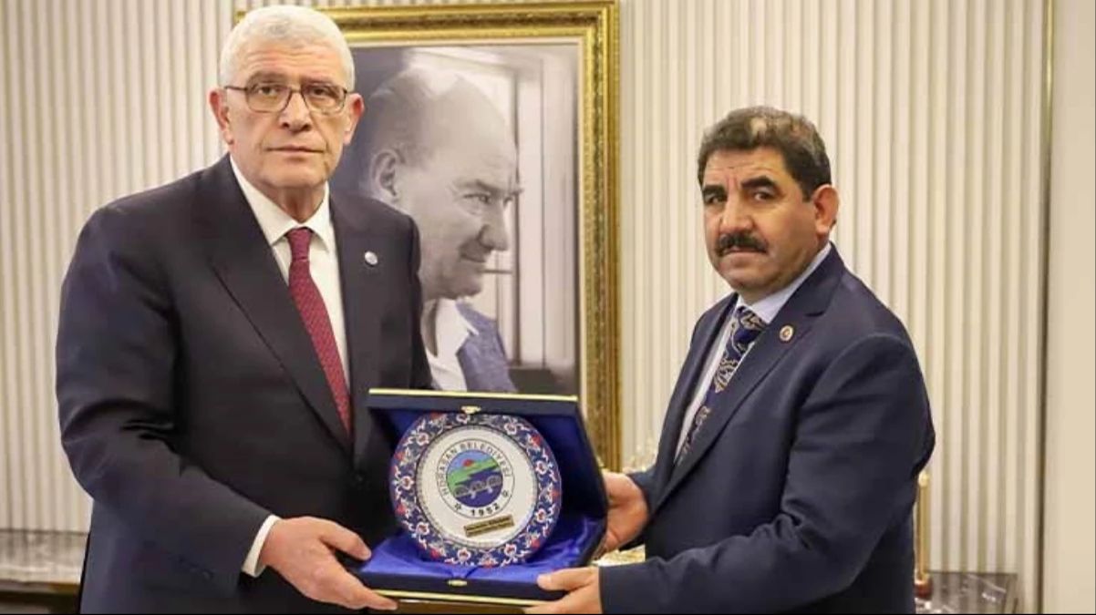 İyi Parti'de yaprak dökümü sürüyor! Horasan Belediye Başkanı Hayrettin Özdemir istifa etti İyi Parti'de yaprak dökümü sürüyor! Horasan Belediye Başkanı Hayrettin Özdemir istifa etti - 1. Resim