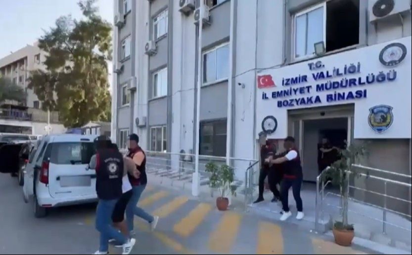 İzmir'de intikam cinayeti: O anlar kameralarda - 2. Resim