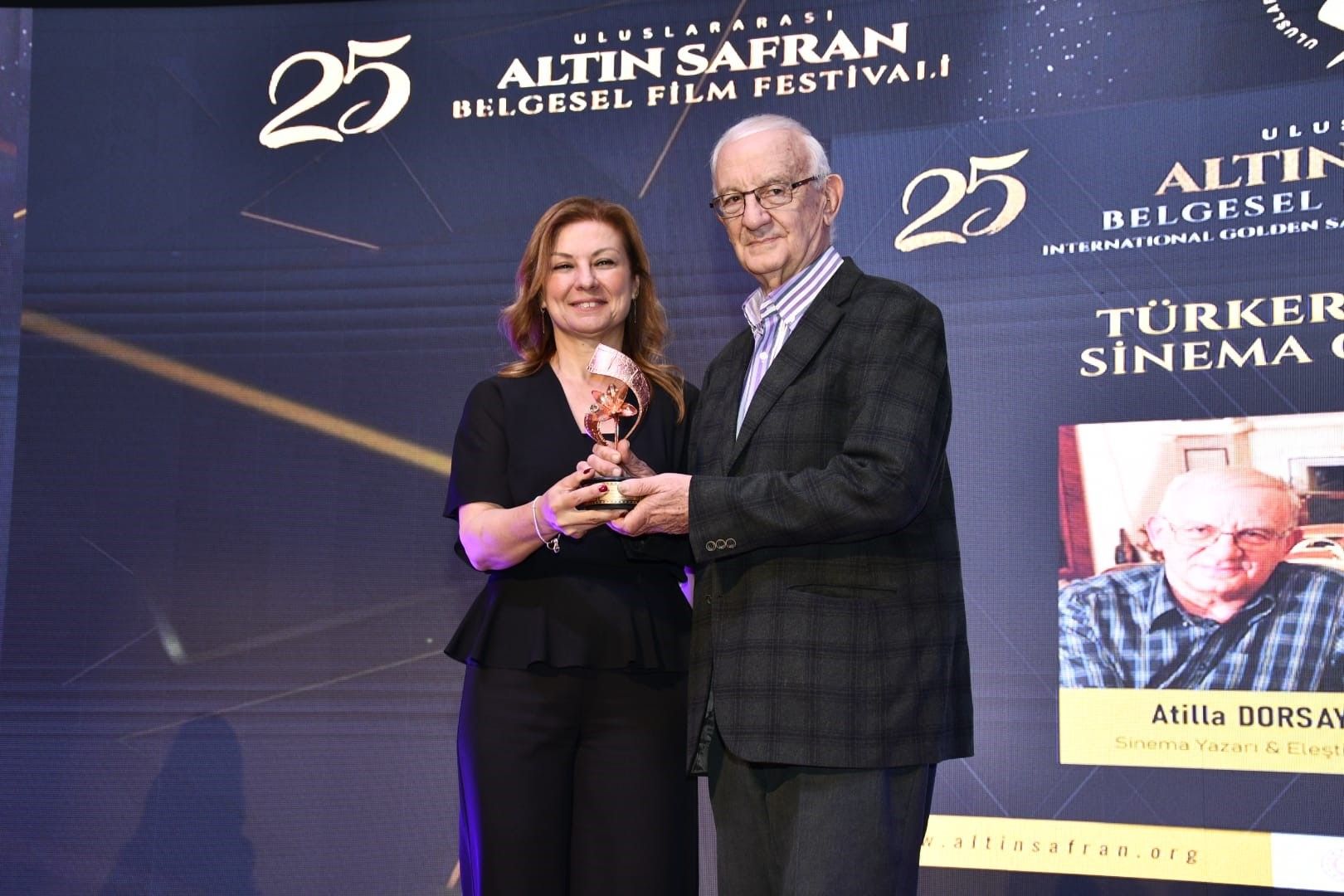 Sait Faik Armağanı Barlas Özarıkça’nın... “Hay” adlı eseriyle aldı - 1. Resim