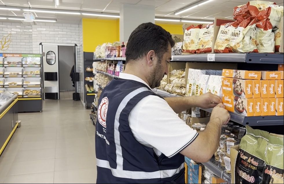 Vatandaşa fahiş fiyat uygulayan satıcıya geçit verilmeyecek Vatandaşa fahiş fiyat uygulayan satıcıya geçit verilmeyecek - 1. Resim