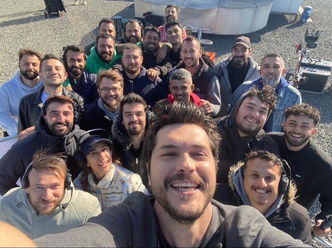 Aşkın Pusulası dizisinde kriz! Çekimler durdu, ekibe ödeme yapılmadı Aşkın Pusulası dizisinde kriz! Çekimler durdu, ekibe ödeme yapılmadı - 2. Resim