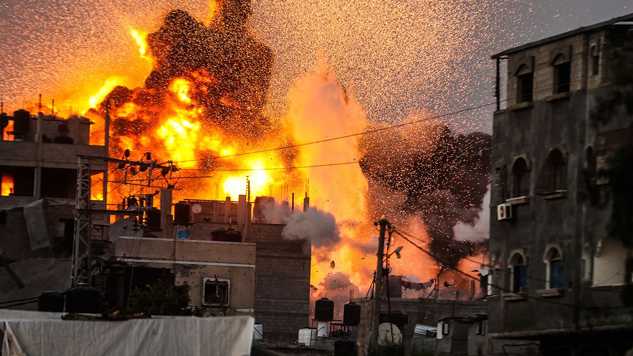 Gazze'de son durum... İsrail yine insani kampı vurdu! Ölü ve yaralılar var - 3. Resim