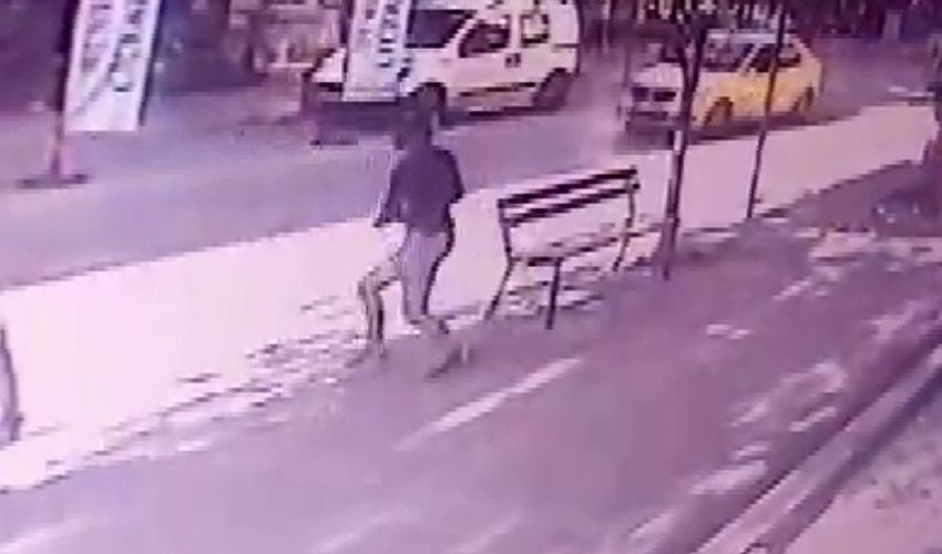 Namazdan çıktı, silahlı saldırıya uğradı! O anlar kamerada Namazdan çıktı, silahlı saldırıya uğradı! O anlar kamerada - 3. Resim