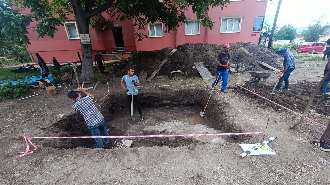 Sinop Türkeli'de tarihi keşif! Yapılan kazıda Roma dönemi mezarları bulundu - Kültür - Sanat