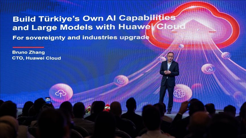 Türkiye'de dijital dönüşüm hızlanacak! Yapay zeka bulut teknolojisi, henüz ilk aşamada... - 1. Resim