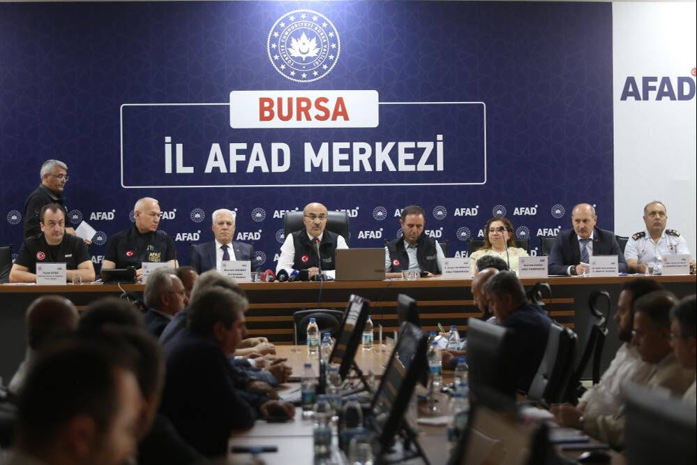 Bursa'da 6.7 büyüklüğünde deprem! 5 il etkilendi, korkutan tatbikat - 1. Resim