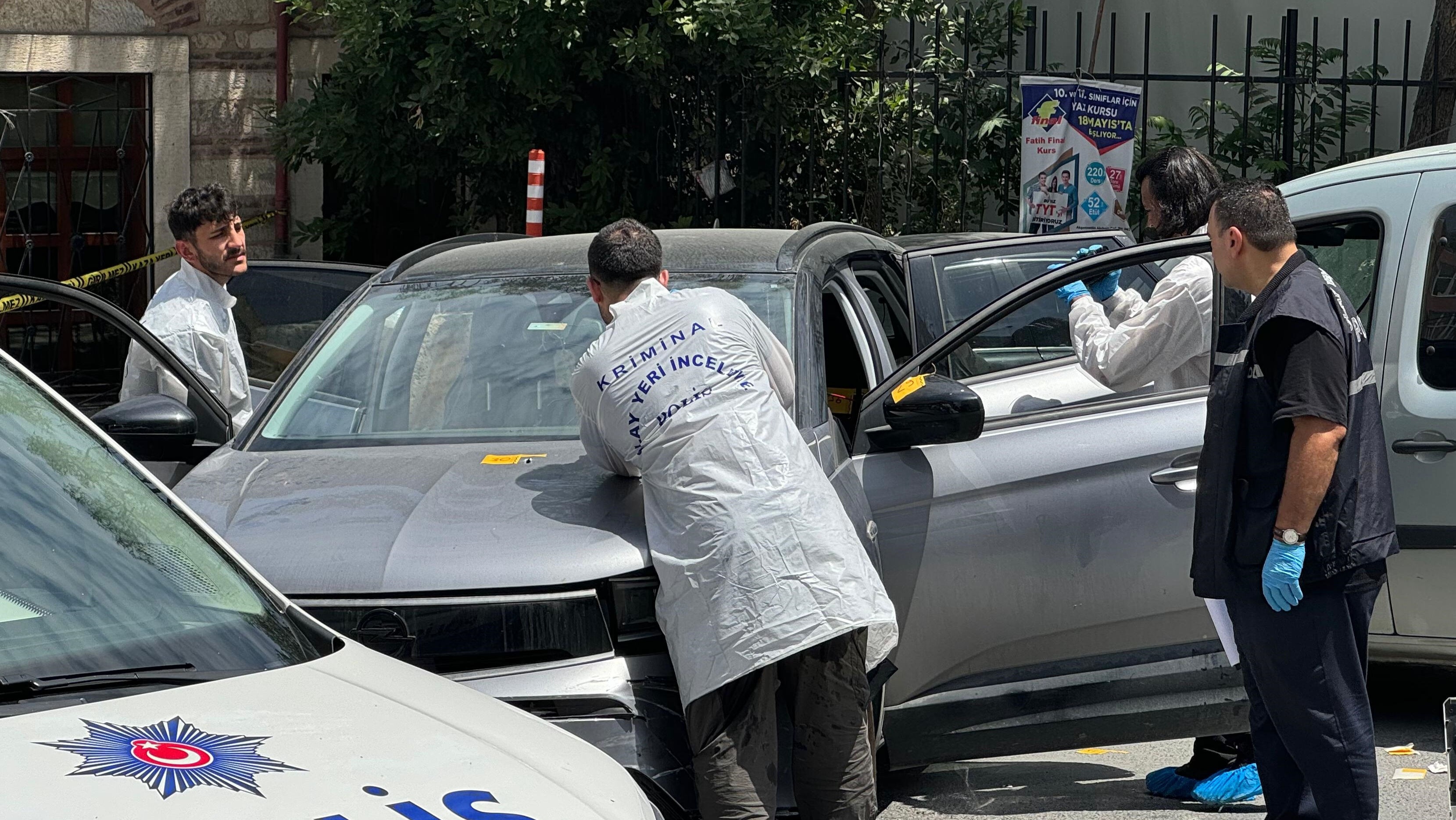 Fatih'te sokak ortasında öldürüldü! Öğretmen cinayetinde  Fatih'te sokak ortasında öldürüldü! Öğretmen cinayetinde