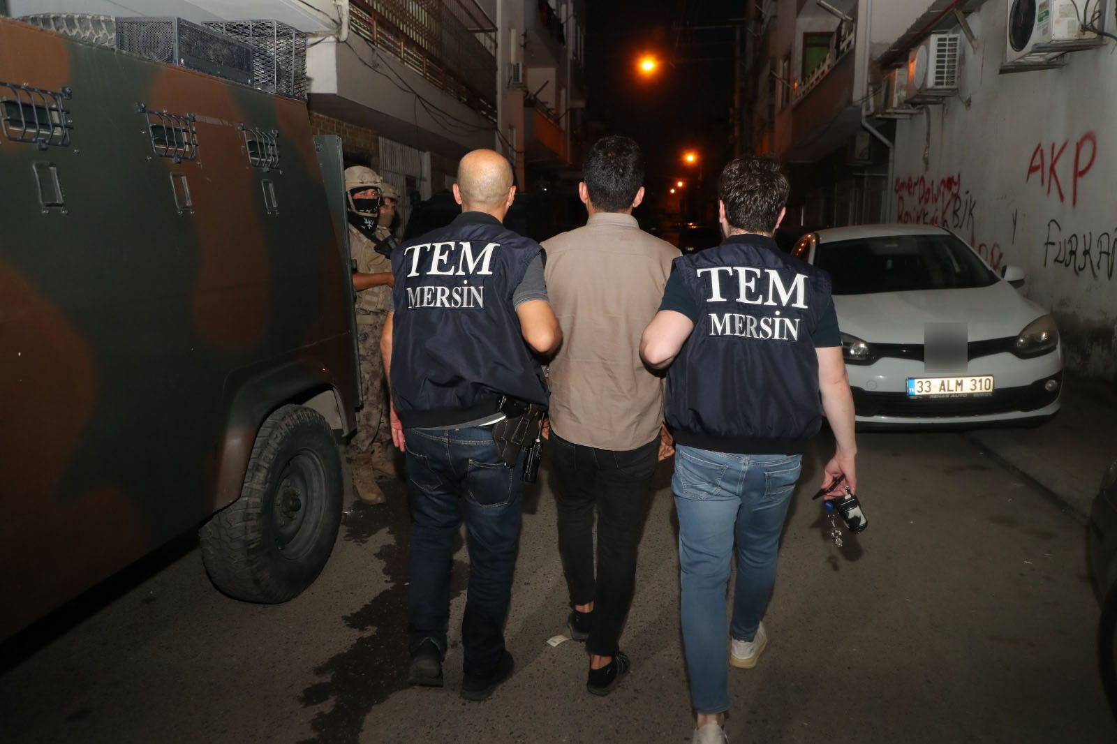 Mersin'deki ter&ouml;r operasyonunda 12 g&ouml;zaltı - 4. Resim