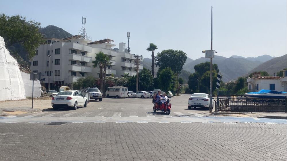 Muğla'daki 46 derecelik sıcaklık herkesin plajlara akın etmesine neden oldu - 1. Resim