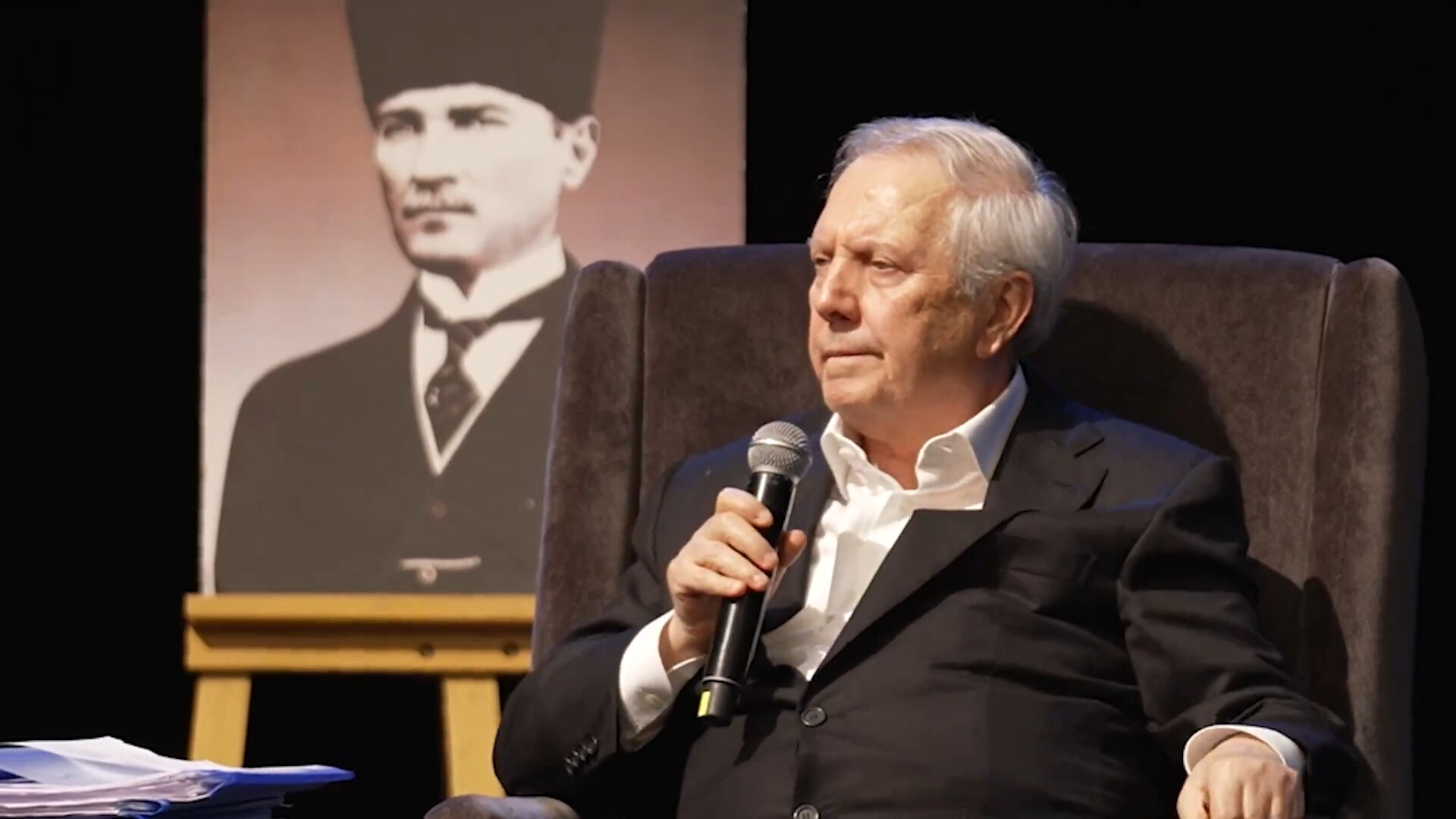 Oğuzhan Uğur'un konuğu olan Aziz Yıldırım hakemler hakkında 'tencereye koyup alttan ısıtacağız' çıkışı - 2. Resim