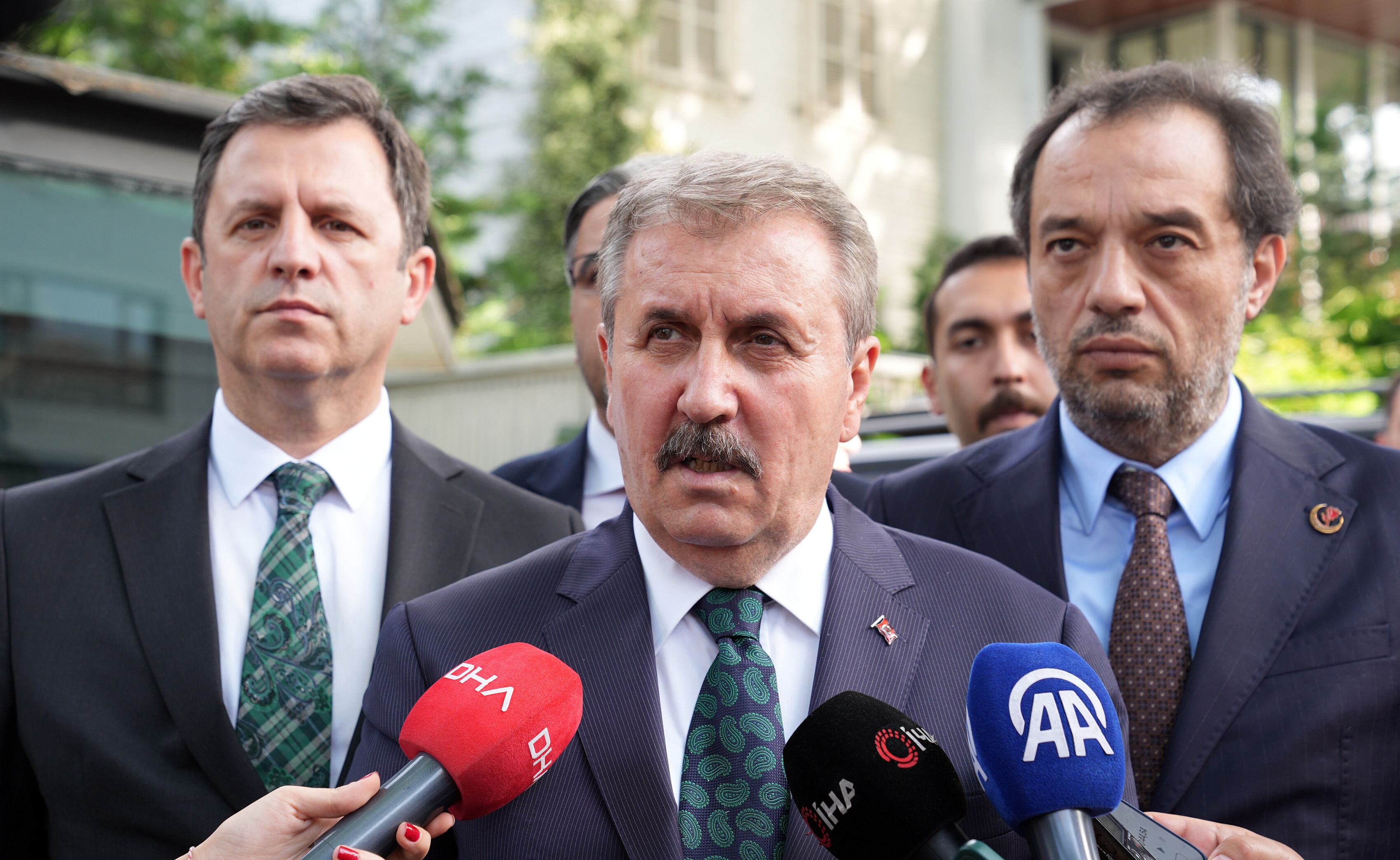 Tansu Çiller'e taziye ziyaret sorası Destici açıkladı: Yeni anayasa için sözleştik - 3. Resim