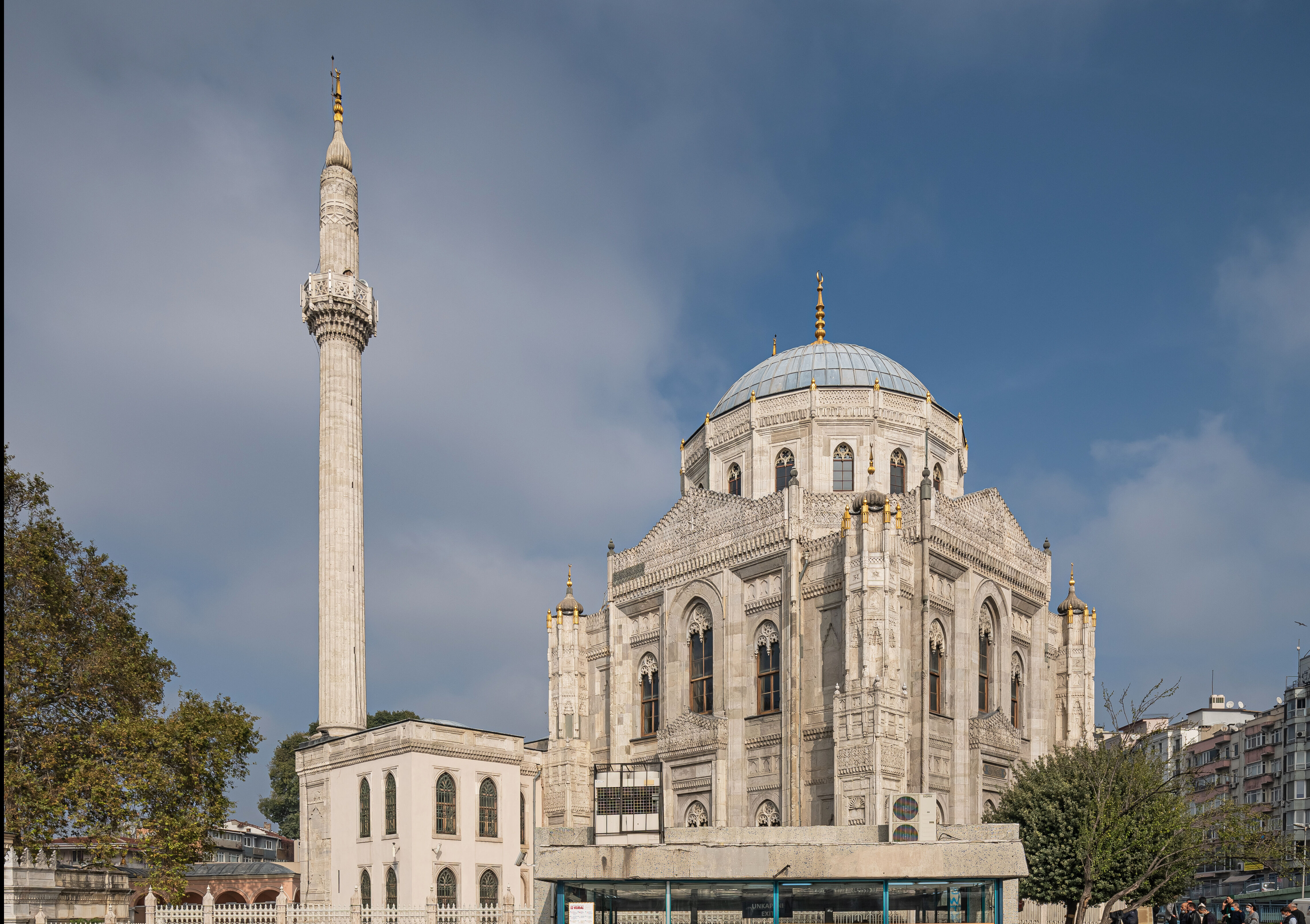 Sultan Abdülaziz'in annesine vefa! Pertevinyal Valide Sultan Türbesi açıldı - 1. Resim
