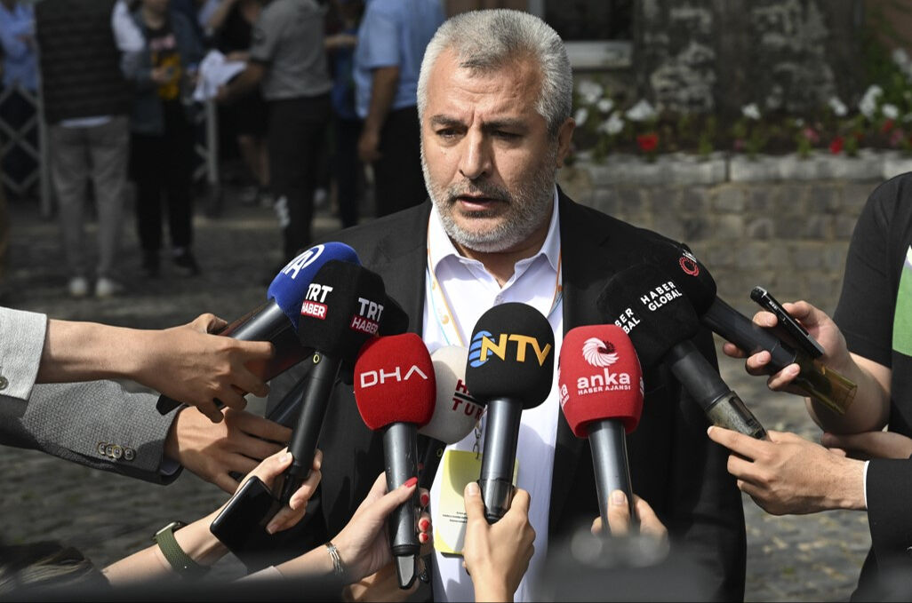 YKS'nin ilk oturumu TYT sona erdi: 3 milyondan fazla aday yarın AYT için ter dökecek! 3 milyondan fazla aday ter dökecek! YKS'nin ilk oturumu TYT başladı - 2. Resim