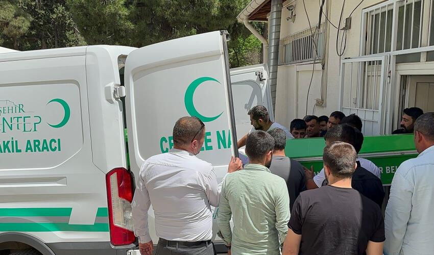 5 çocuk babası belediye işçisi feci kazada canından oldu - 2. Resim